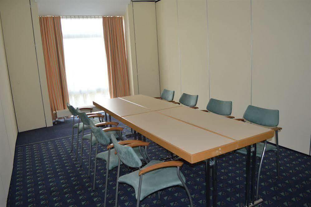 Ramada by Wyndham Hannover Laatzen Bagian luar foto